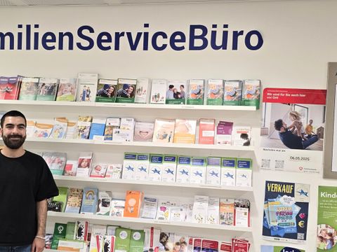 Unkomplizierter Empfang in hellen Räumlichkeiten (Bild: Sabine Böhnig)