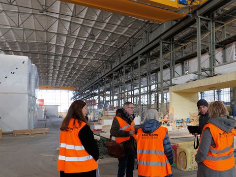 Produktionshalle für den Holzmodulbau Grünau