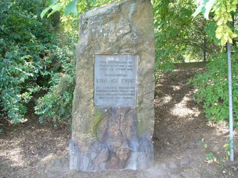 Gedenkstein im Stadion Wilmersdorf