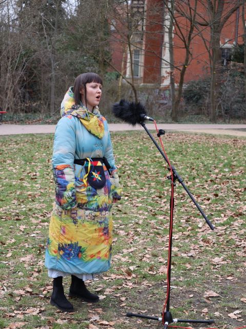 24. Februar 2024: Sängerin Iryna Lazer bei ihrem Auftritt im Charkiw-Park