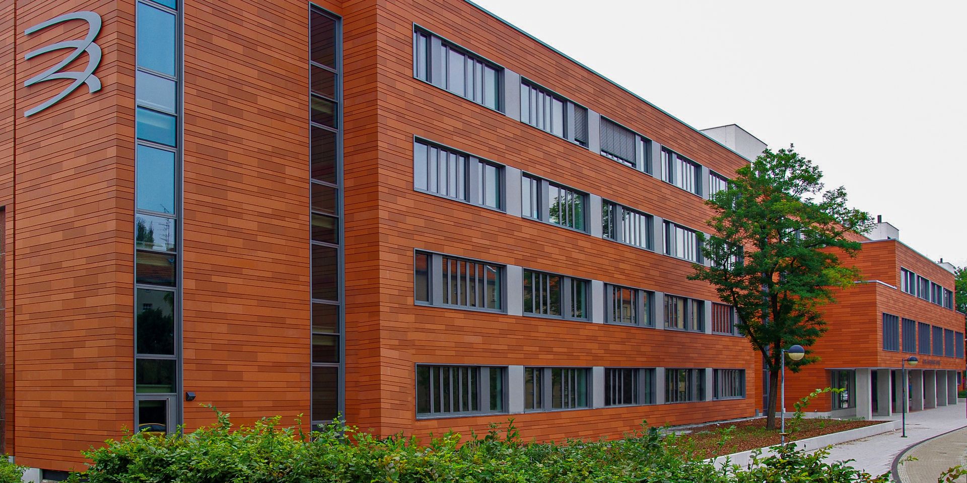 Georg-Schlesinger-Schule: Außenansicht