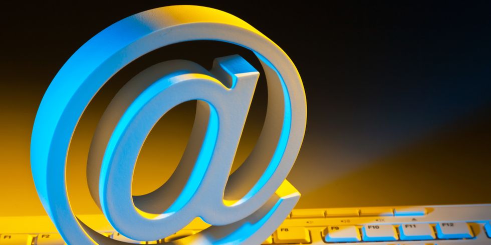 E-Mail Zeichen und Computer Tastatur