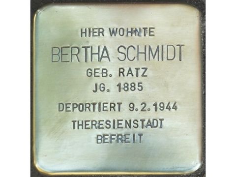 Stolperstein Bertha Schmidt (Bild: Stolpersteine-Initiative CW, Hupka)