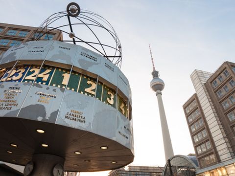 Alexanderplatz mit Weltzeituhr