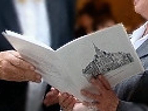 Ehrenurkunde des Bezirkes Lichtenberg