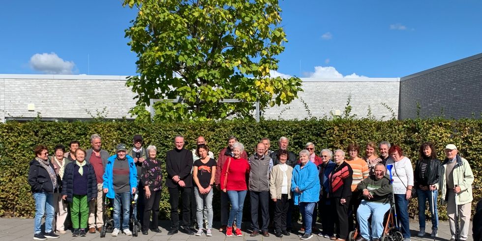 Gruppenbild der Ehrenamtsmitglieder zur Dankesveranstaltung