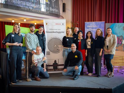 Das Organisationsteam des Reinickendorfer Einsamkeitsgipfels 2025 (Bild: BA Rdf)