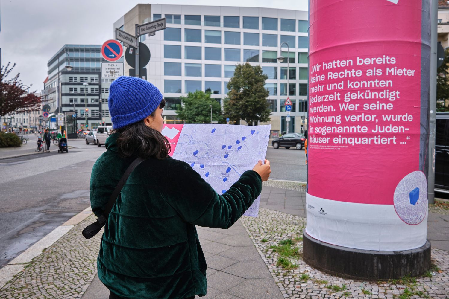 Stadtplan mit Kurzinfos und QR-Codes zu den 32 Hausgeschichten in der Online-Ausstellung.