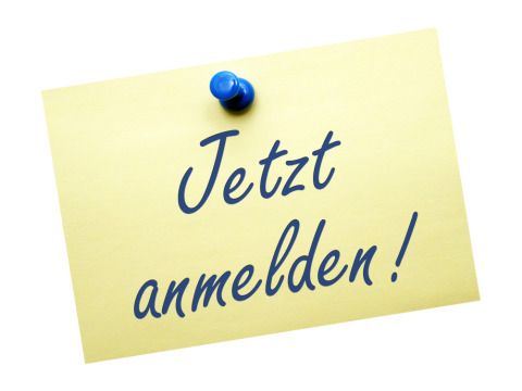 Gelber Zettel Post-It mit Aufschrift Jetzt anmelden!