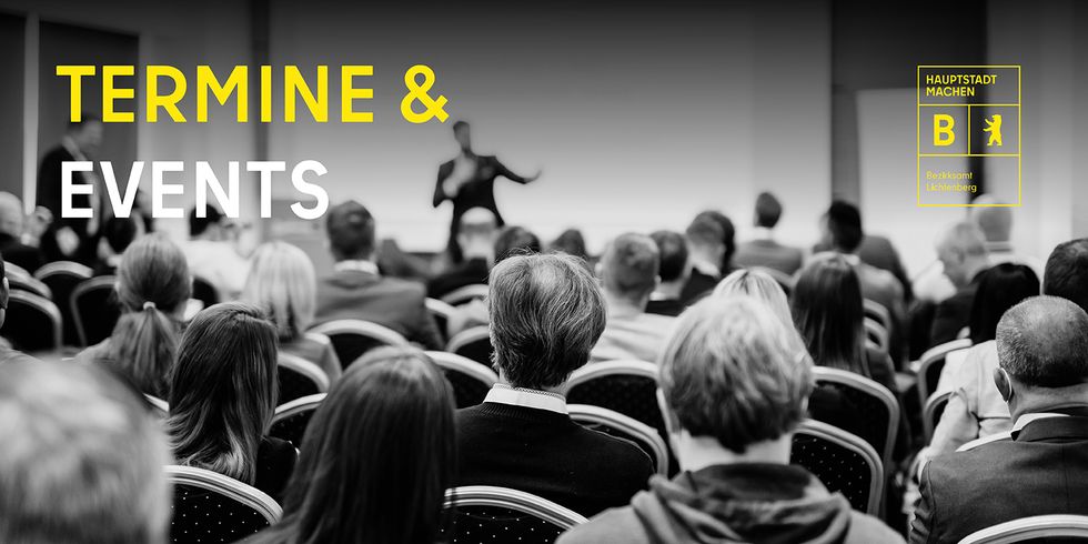 Redner spricht vor Publikum, mit Schrift im Bild Termine & Events