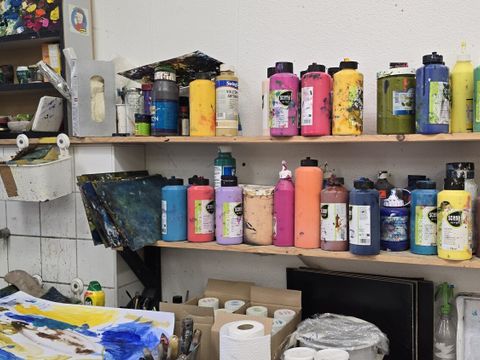 In der Jugendkunstschule können selbst die Kleinsten schon kreativ werden