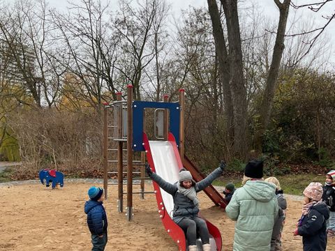 Filiz rutscht_Fennpfuhlpark