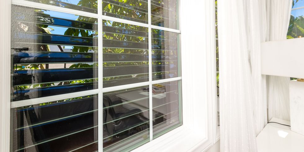 Fenster mit Solarjalousie