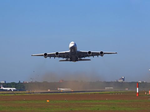 Flugzeugstart in Tegel