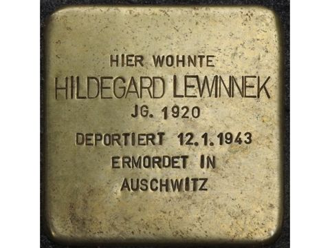 Stolperstein Hildegard Lewinnek (Bild: Stolpersteine-Initiative CW, Hupka)