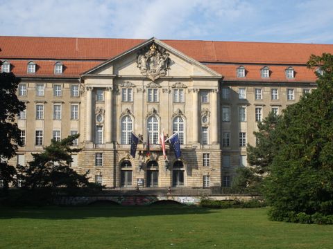 Kammergericht Ansicht vom Kleistpark offizielles Pressefoto