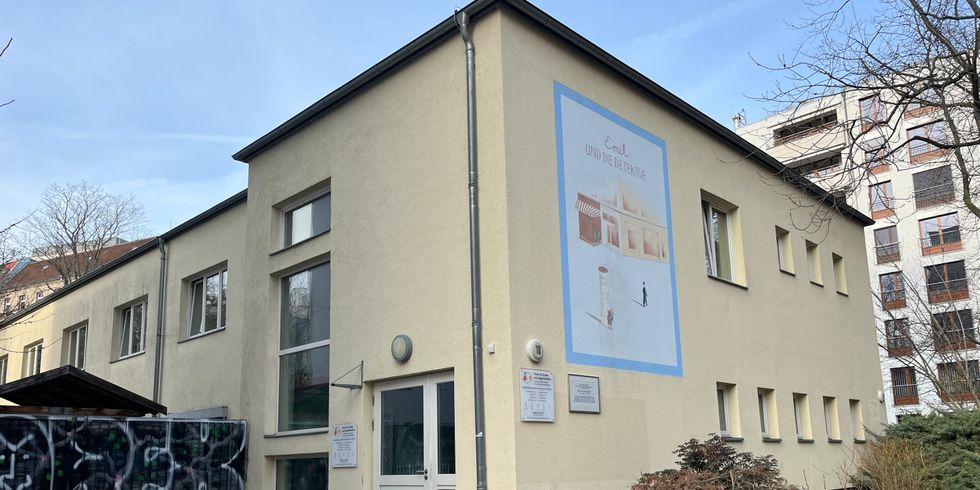 Haus an der Prager Straße 6-10 - Hier wohnte einst Erich Kästner