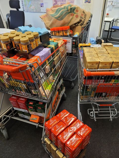 Kaffeeberge in der Pressestelle