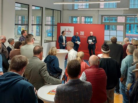 Oliver Nöll beim Unternehmerstammtisch