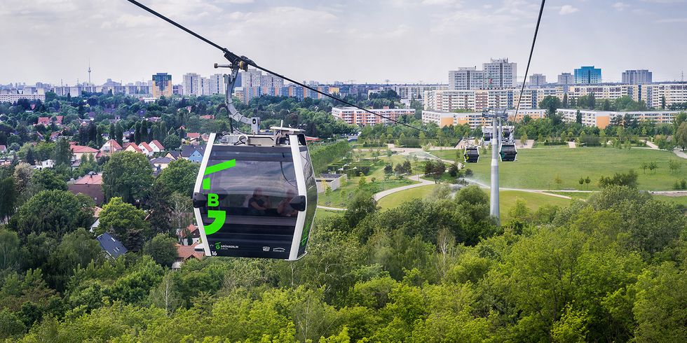 Seilbahn in den Gärten der Welt