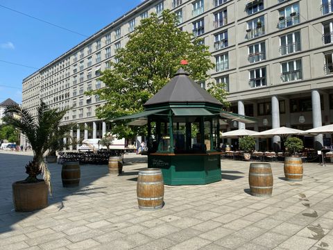 2022-05-05-Walter-Benjamin-Platz