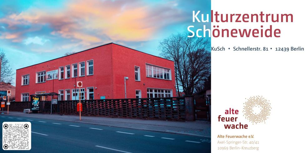 Straße mit Gebäude; daneben Schriftzug Kulturzentrum Schöneweide
