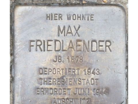 Stolperstein Max Friedlaender (Bild: Stolpersteine-Initiative CW, Hupka)