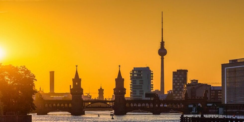 Berliner Skyline im Abendlicht