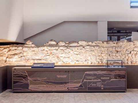 Grabungsgeschoss im PETRI Berlin; Staatliche Museen zu Berlin, Museum für Ur- und Frühgeschichte (Bild: Foto: David von Becker)