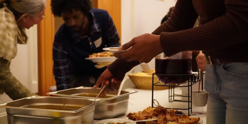 Iftar für Alle - Gemeinsames Fastenbrechen im Rathaus Charlottenburg 2026
