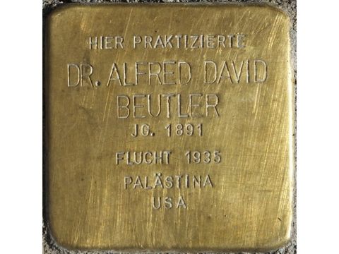 Stolperstein Dr. Alfred David Beutler (Bild: Stolpersteine-Initiative CW, Hupka)
