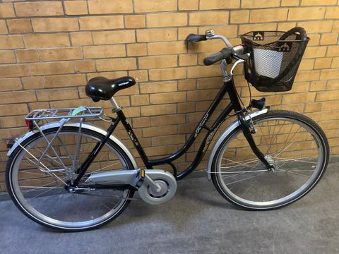 Schwarzes Damenfahrrad