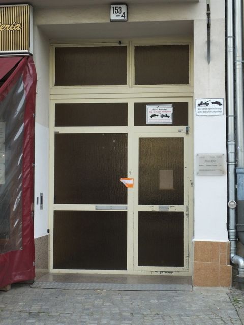 Hausansicht Uhlandstr. 153 (Bild: Stolpersteine-Initiative CW, Hupka)