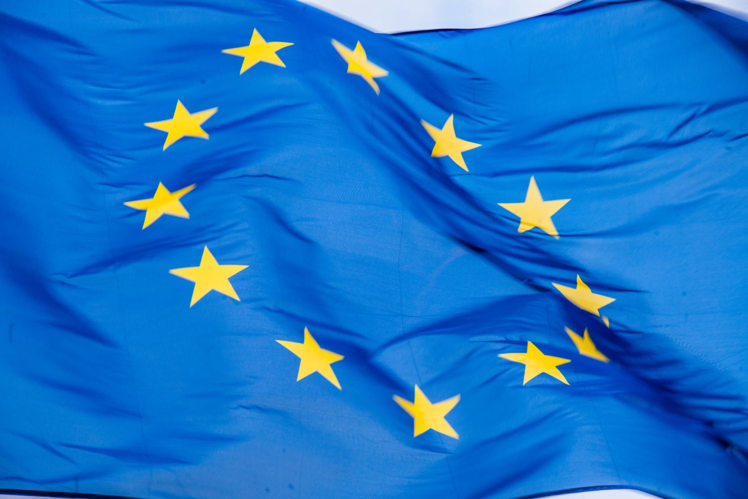 flags and Berlaymont Building