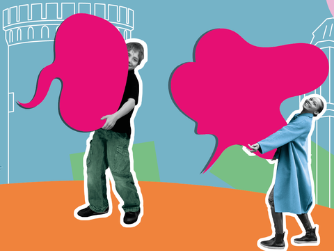 Ein Mädchen und ein Junge halten eine große Sprechblase in den Händen