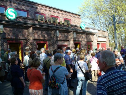 Am Bahnhof Messe Süd (Eichkamp), Foto: KHMM