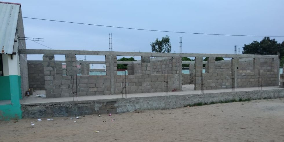 Schulgebäude des Projektes Fonte de lad Vida in Mosambik