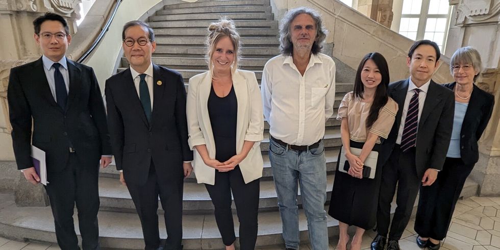 Antrittsbesuch des thailändischen Botschafters