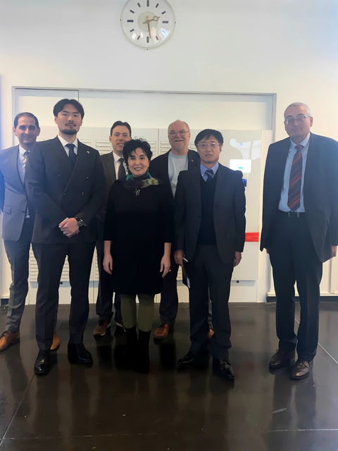 Japanische Delegation besucht Bürgeramt in Reinickendorf (Bild: BA Reinickendorf)