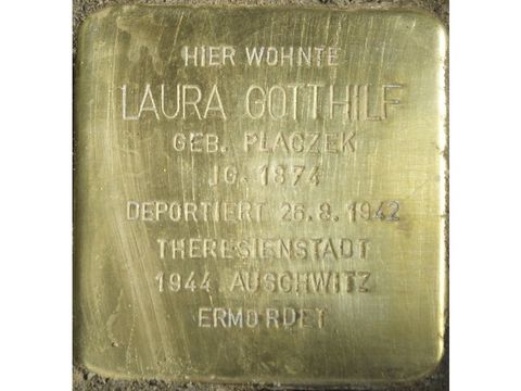 Stolperstein Laura Gotthilf (Bild: Stolpersteine-Initiative CW, Hupka)