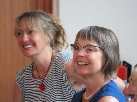 Die Projektleiterinnen Prof. Johanna Kaiser (li.) und Eva Bittner (r.)