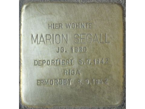 Stolperstein Marion Segall (Bild: Stolpersteine-Initiative CW, Hupka)