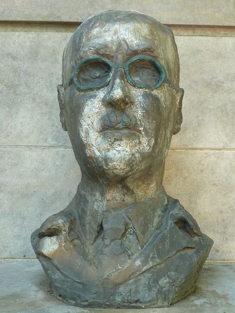 Sauerbruch-Büste, 25.7.2012, Foto: KHMM