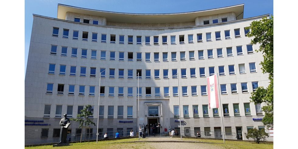 Frontansicht Bürgeramt Hohenzollerndamm
