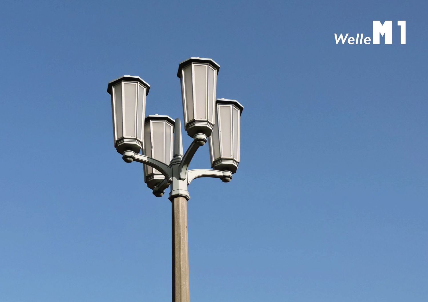 Titelbild des Podcasts „Auferstanden aus Ruinen Die "Stalinallee" in Berlin“