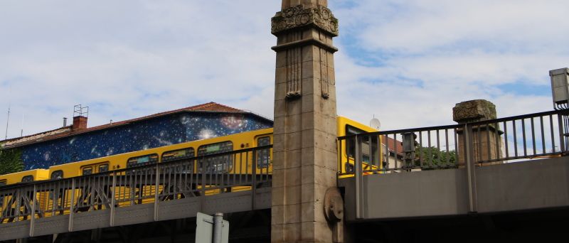 Hochbahntrasse der U-Bahn