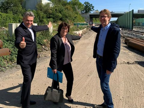 v.l.n.r.: BzBm Jörn Oltmann, BzBm Maren Schellenberg, stellv. BzBm Jochen Biedermann (Bild: Wirtschaftsförderung Tempelhof-Schöneberg)