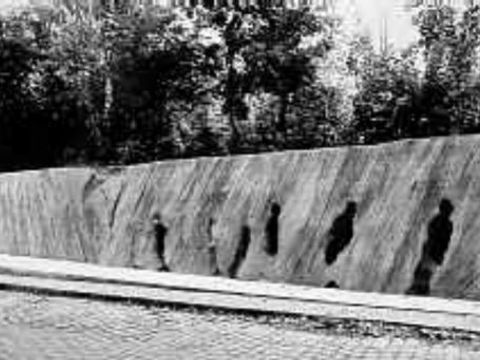 Gedenkstätte "Gleis 17"