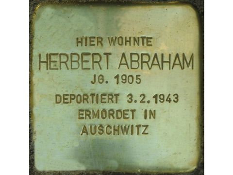 Stolperstein für Herbert Abraham (Bild: Stolpersteine-Initiative CW, Hupka)