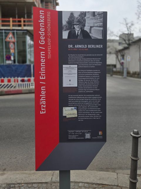 Die neue Gedenktafel